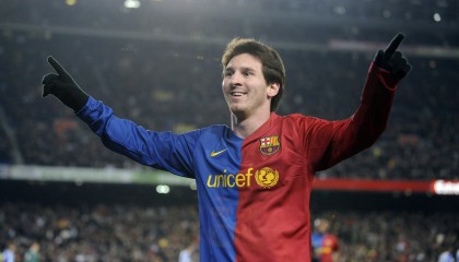 九游官网下载电脑版-“足球运动走出校园，融入社区文化”，校园足球文化活动征文800字