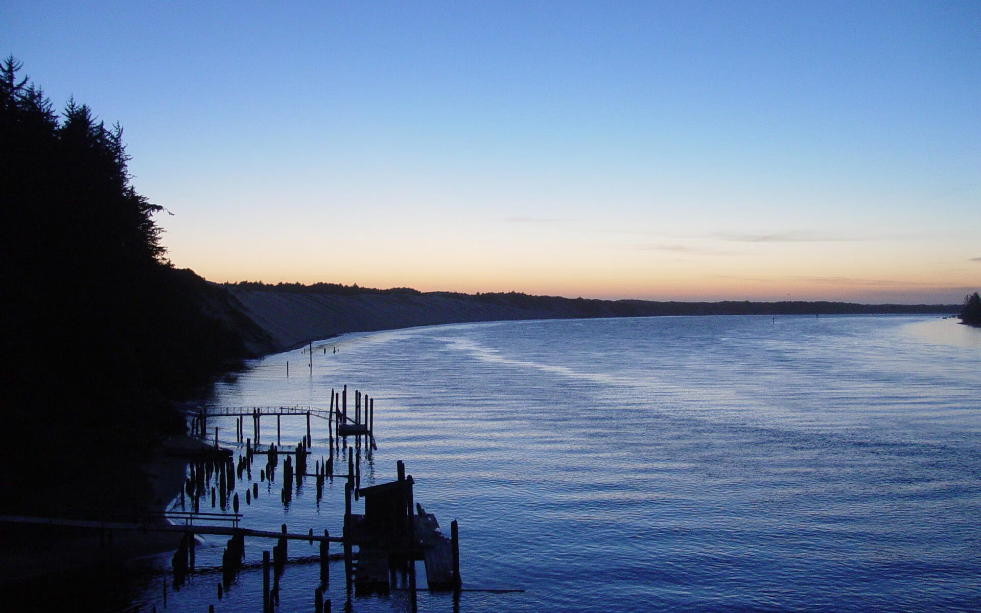 九游网址-勒沃库森阵地战传控打法稳定推进,勒沃库森阵型
